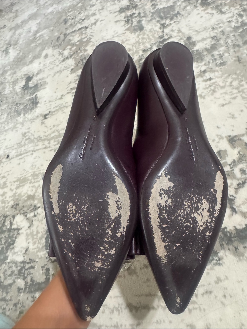 Salvatore Ferragamo Burgundy Pointed-Toe Bow Flats - Picture 8 of 11